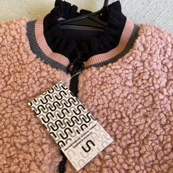🌼 NWT Urban Savage Sherpa zip up jacket